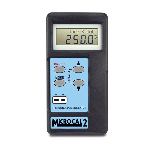 un thermomètre numérique Thermomètre simulateur MicroCal 2 sur fond blanc par Thermometre.fr.